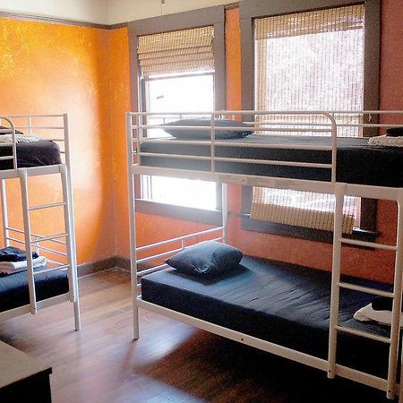 Hostel On 3Rd 圣地亚哥 外观 照片